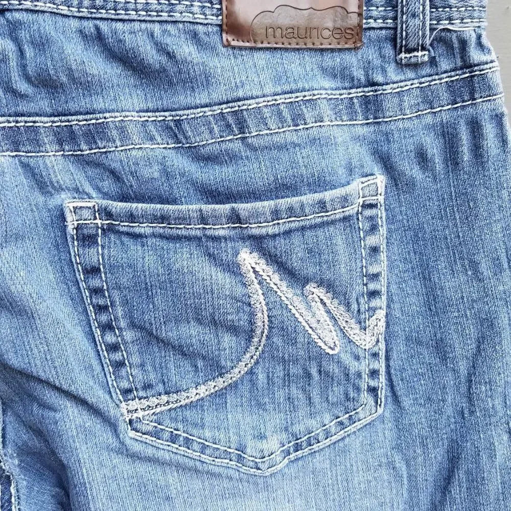 Maurices Curvy Jeans size 9/10